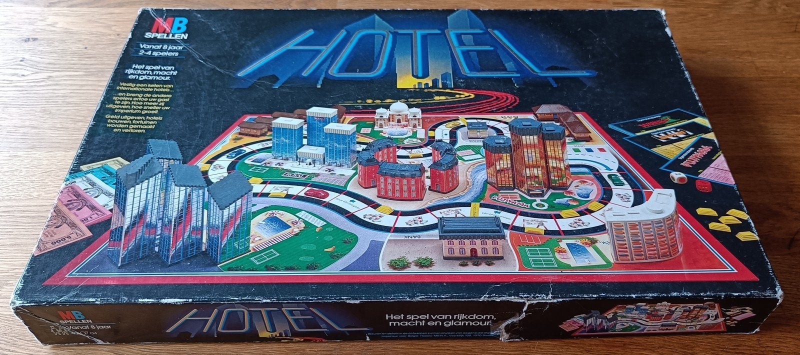 Hotel bordspel - Klassiek vastgoedspel, Een of twee spelers, Ophalen of Verzenden, Gebruikt, MB Spellen