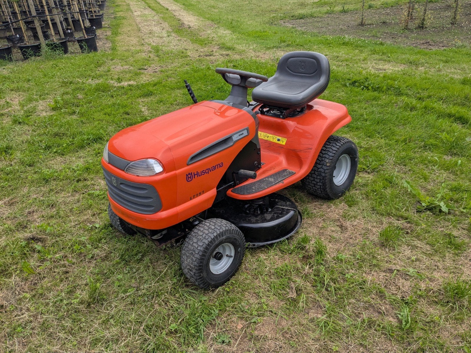 Huqvarna lt151 met nieuw 97 cm breed naaidek!, Tuin en Terras, Zitmaaiers, Ophalen, Husqvarna, Versnellingen, 90 tot 120 cm