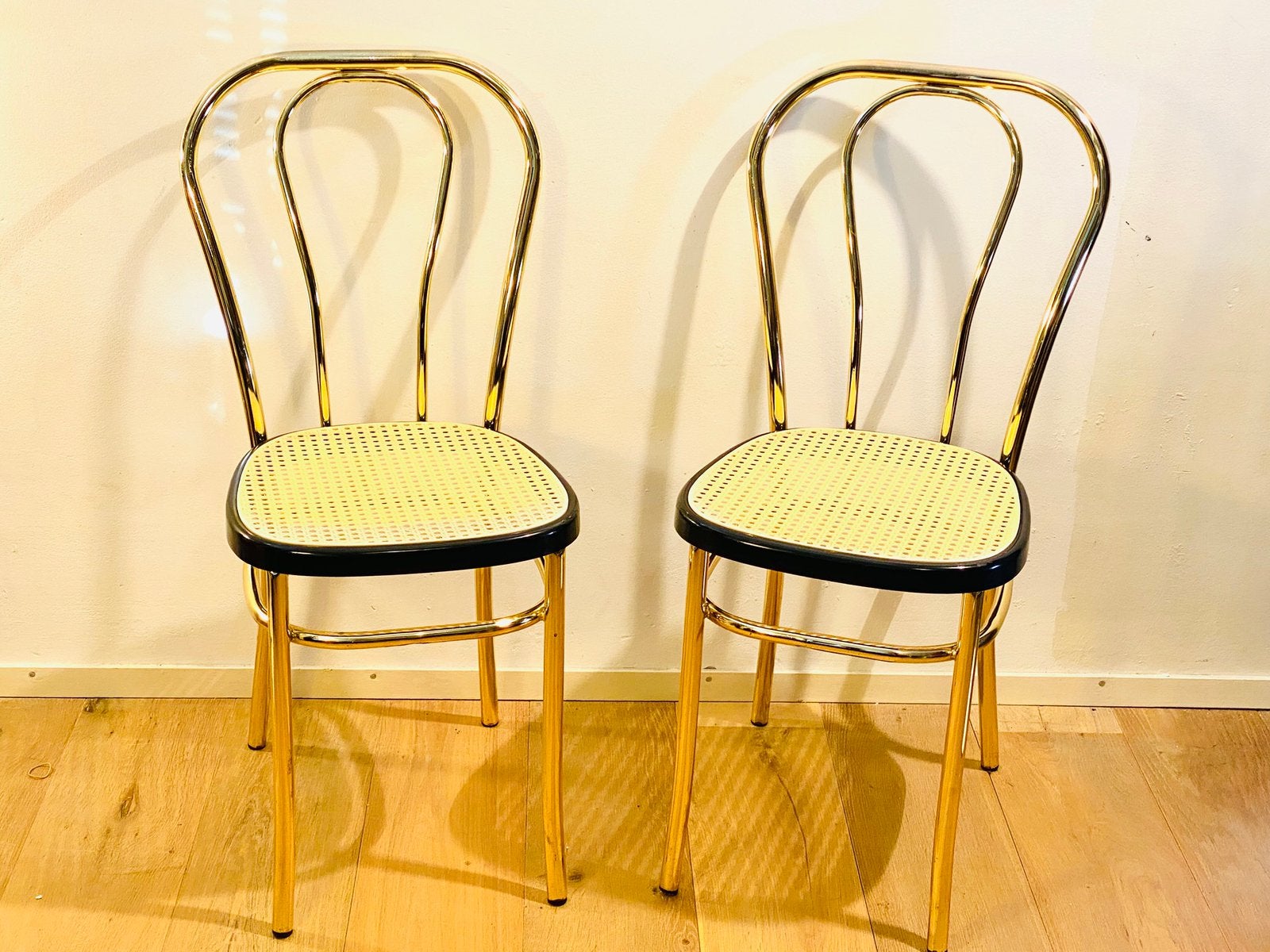 Set van twee bistro- en caféstoelen in Bauhaus-stijl Italië, Twee, Bruin, Ophalen of Verzenden, Zo goed als nieuw