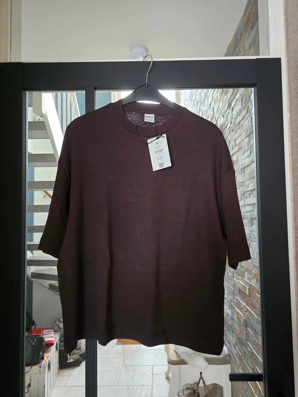 Te koop nieuw bruine oversized heren tshirt, merk Bershka, m, Bruin, Maat 48/50 (M), Nieuw, Ophalen of Verzenden