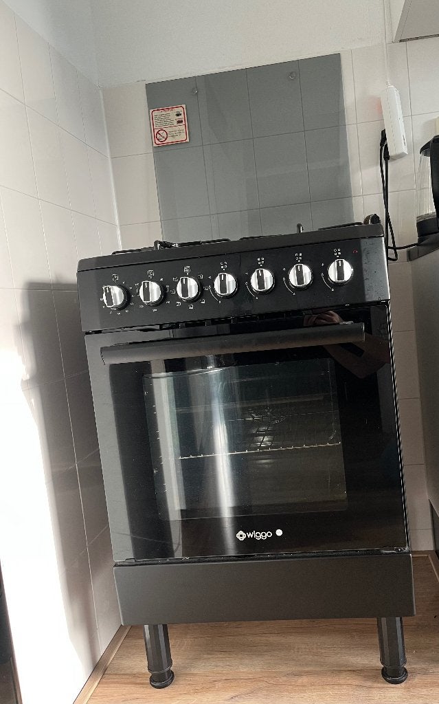 Fornuis en oven combi, Witgoed en Apparatuur, Ophalen, Gebruikt, Hete lucht, 4 kookzones
