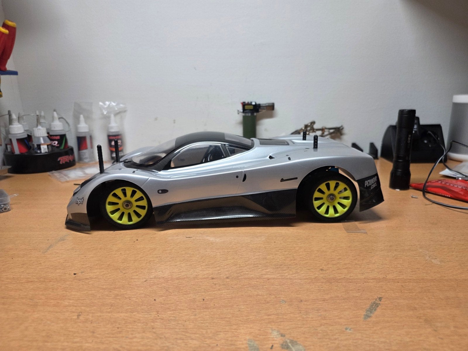 Tamiya RC auto met zender en accu, Elektro, Ophalen of Verzenden, Zo goed als nieuw, Schaal 1:10