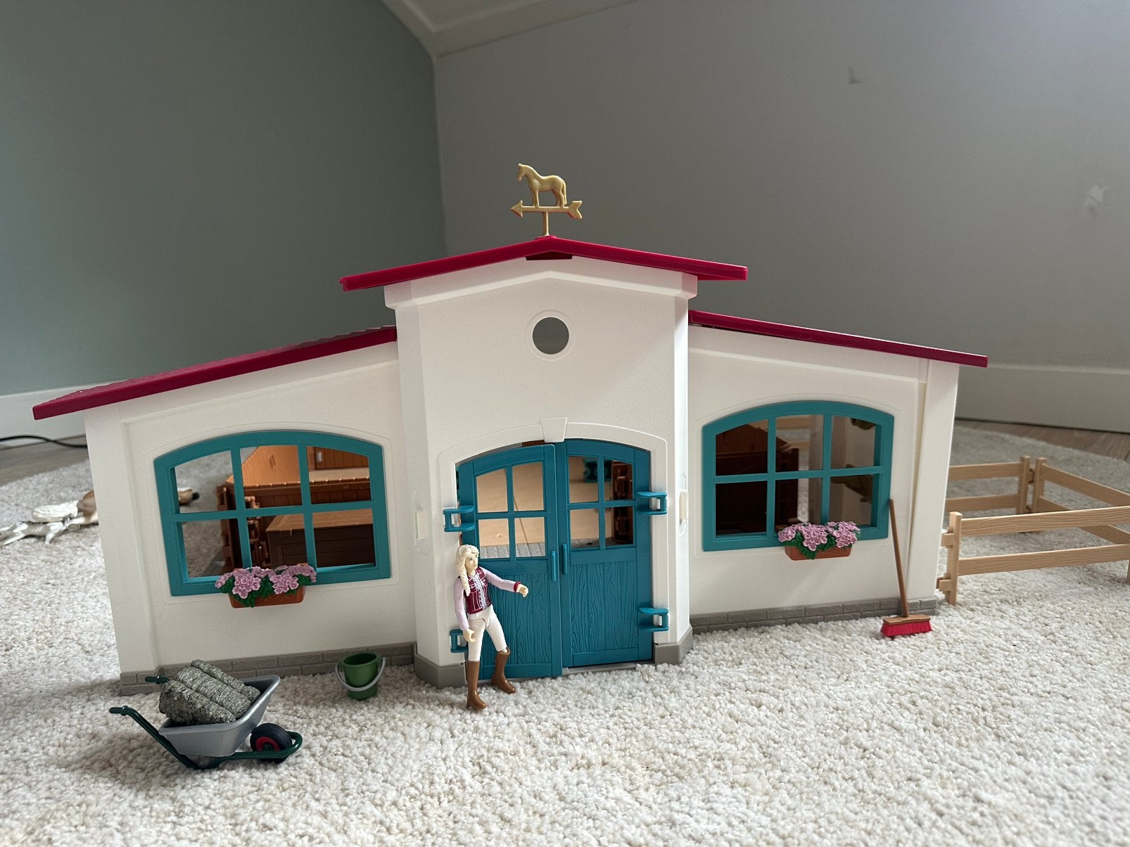 Schleich binnen rij bak, Ophalen, Zo goed als nieuw, Poppenhuis