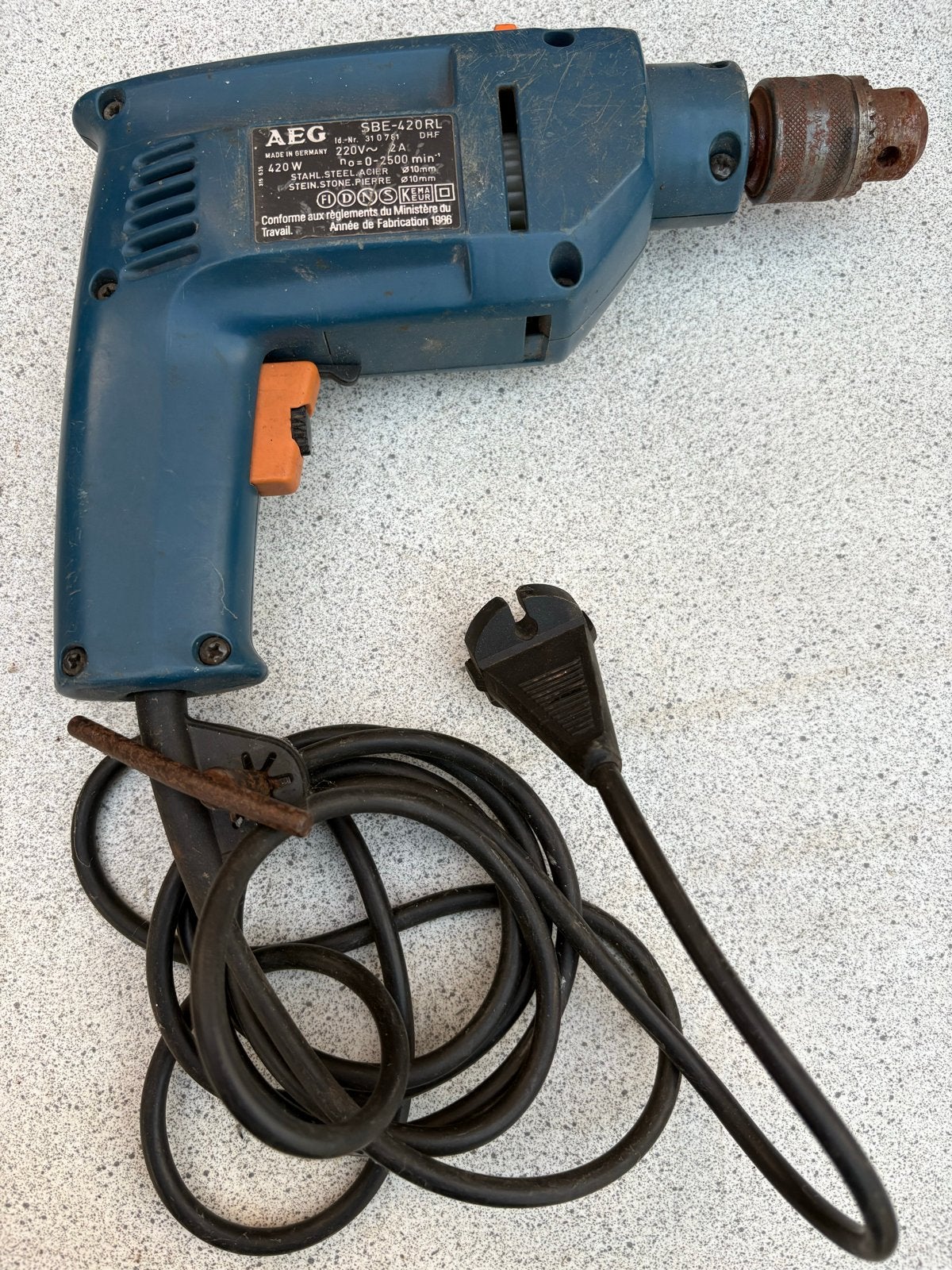 AEG SBE-420RL Klopboormachine 420W - Gebruikt, Boormachine, Gebruikt, Ophalen of Verzenden, Klopboormechanisme