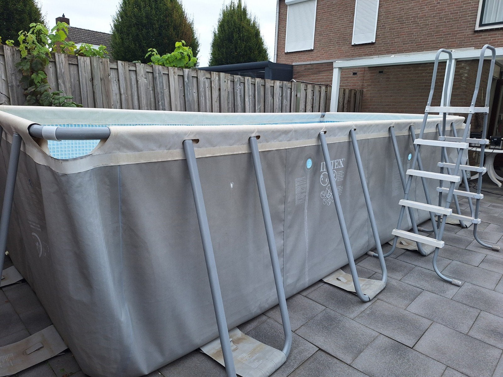 Intex Opzetzwembad met zandfilterpomp en toebehoren, Gebruikt, 200 tot 300 cm, Rechthoekig, Ophalen