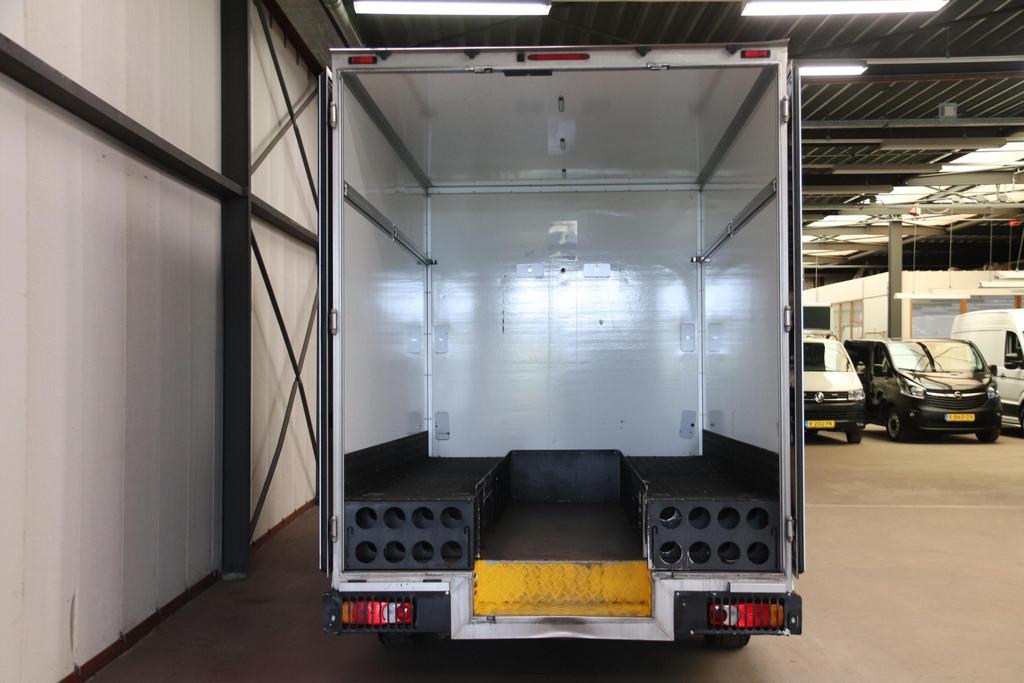 Renault Master 170PK AUTOMAAT PAARDENWAGEN LOWLINER VERKOOPW, Stof, Gebruikt, Euro 6, 4 cilinders