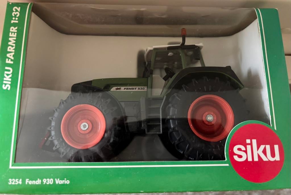 Miniatuur Fendt trekker 930 Vario, Ophalen, Nieuw