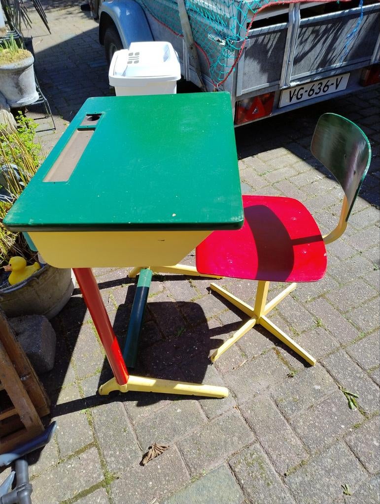 Schoolbankje met stoeltje, Kinderen en Baby's, Kinderkamer | Tafels en Stoelen, Ophalen, Gebruikt, Stoel(en)