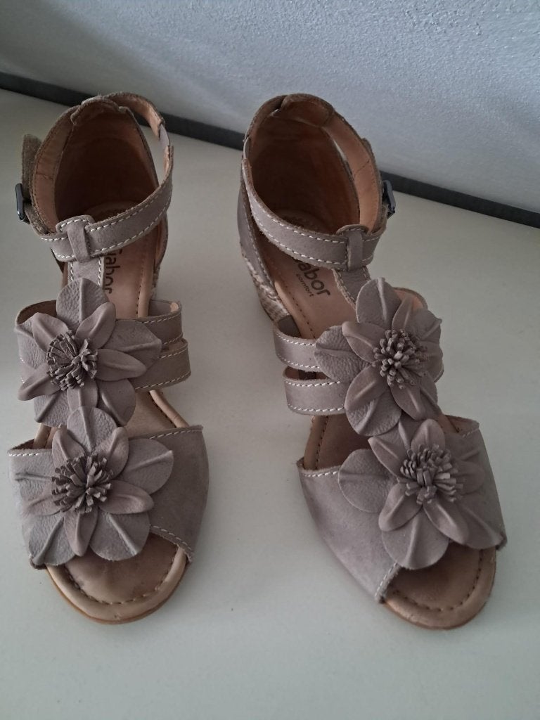 Sandalen Schoenen Gabor Maat : 6 / 39 Kleur : Beige, Beige, Gabor, Zo goed als nieuw, Sandalen of Muiltjes