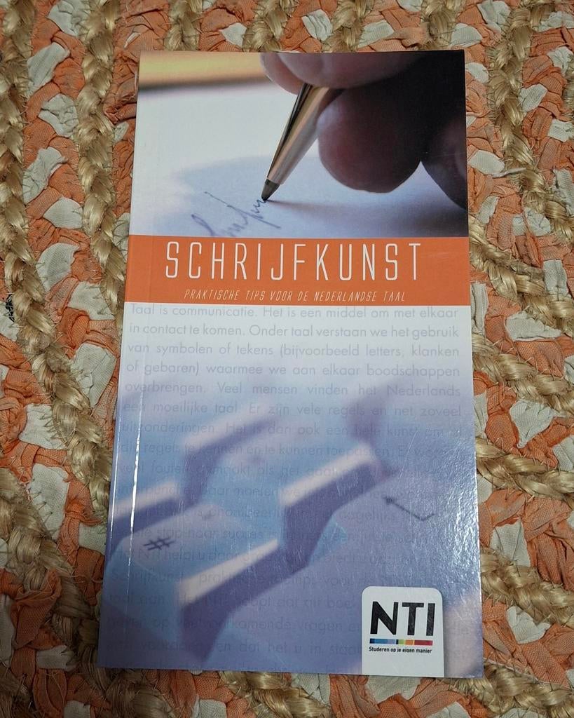 Schrijfkunst: Praktische tips voor de Nederlandse taal, Boeken, Ophalen of Verzenden, Zo goed als nieuw, Nederlands, Non-fictie