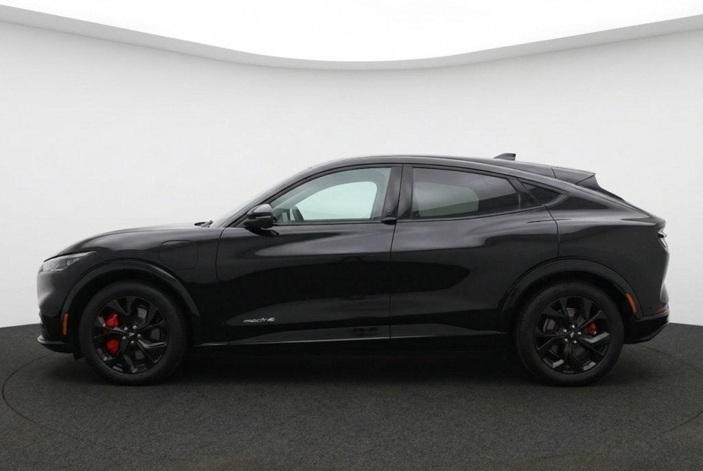 Ford Mustang Mach-E Premium AWD 75KWH l B&O l Memory l Blind, Auto's, Ford, Automaat, 0 cilinders, Gebruikt, 750 kg