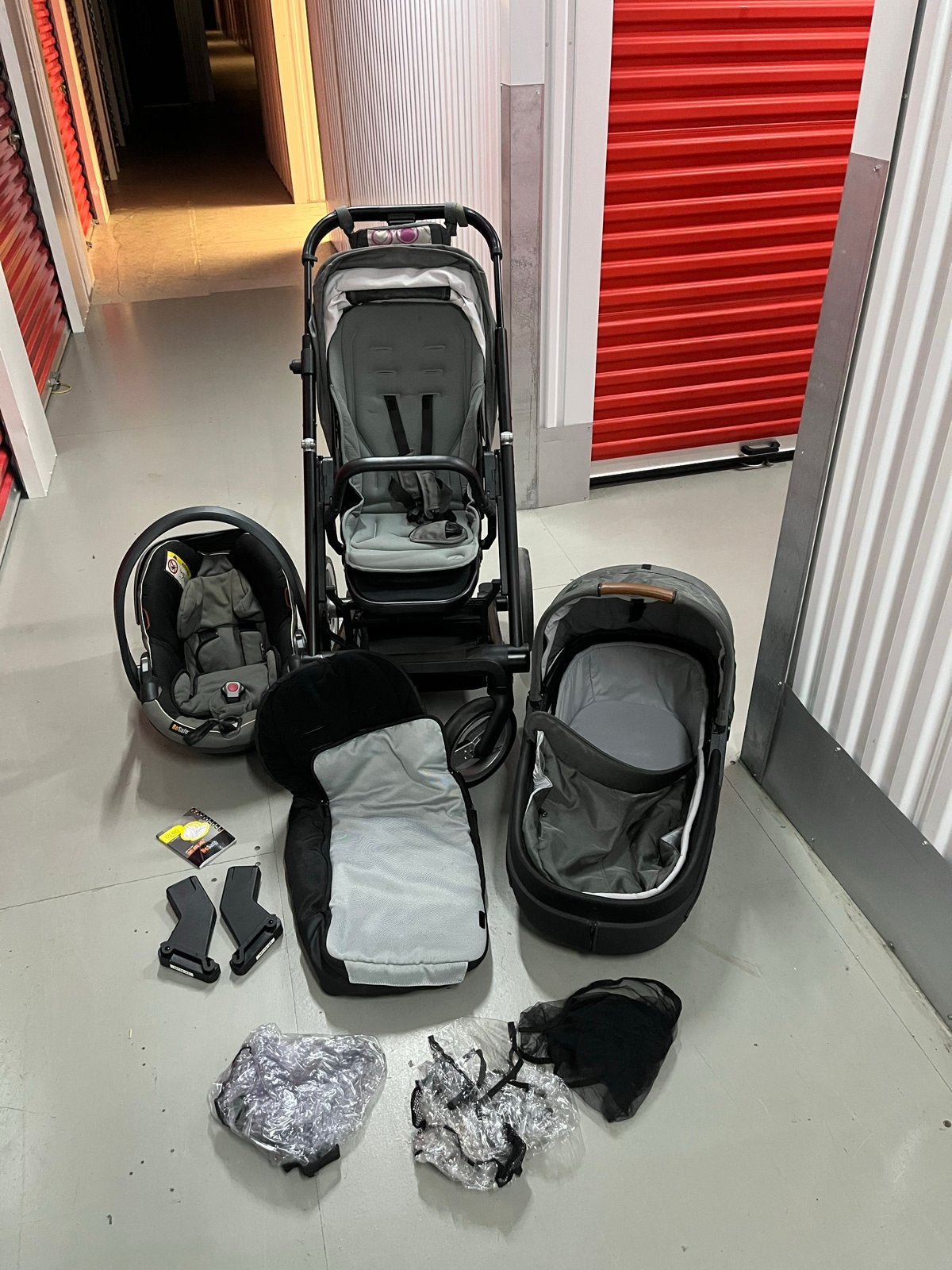 Mutsy Igo kinderwagen set zo goed als nieuw, Ophalen, Zo goed als nieuw, Combiwagen, Mutsy