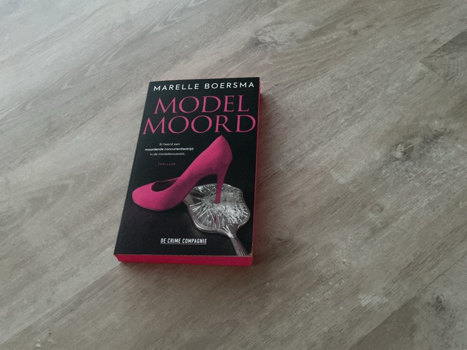 Model Moord - Marelle Boersma (Thriller), Ophalen of Verzenden, Zo goed als nieuw, Nederland