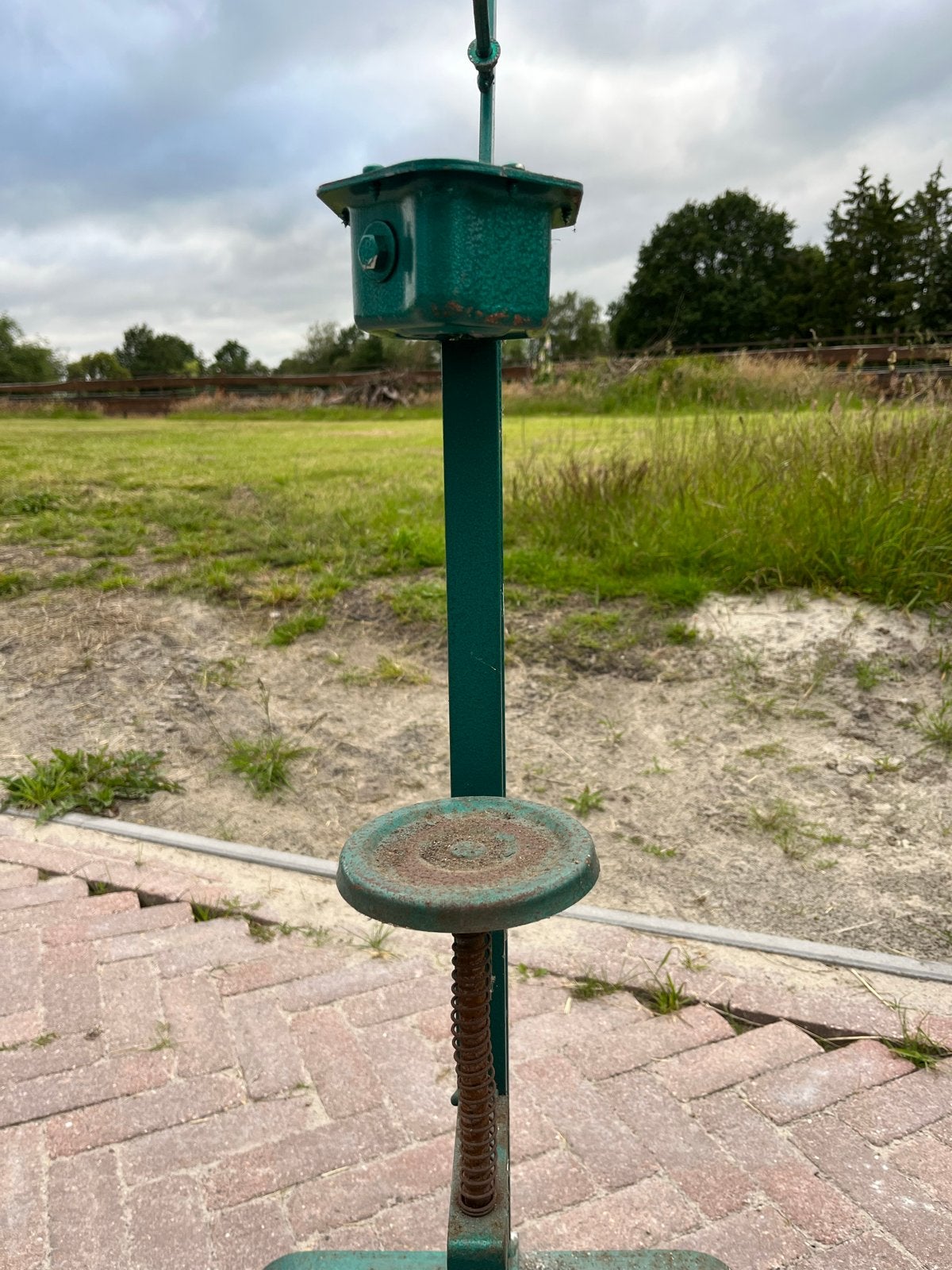 Vintage Groene Flessenafsluiter / Kroonkurkapparaat, Ophalen