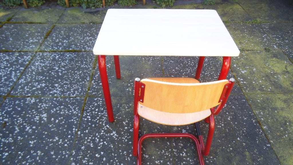 schooltafel met stoel, Ophalen, Gebruikt, Tafel(s) en Stoel(en)