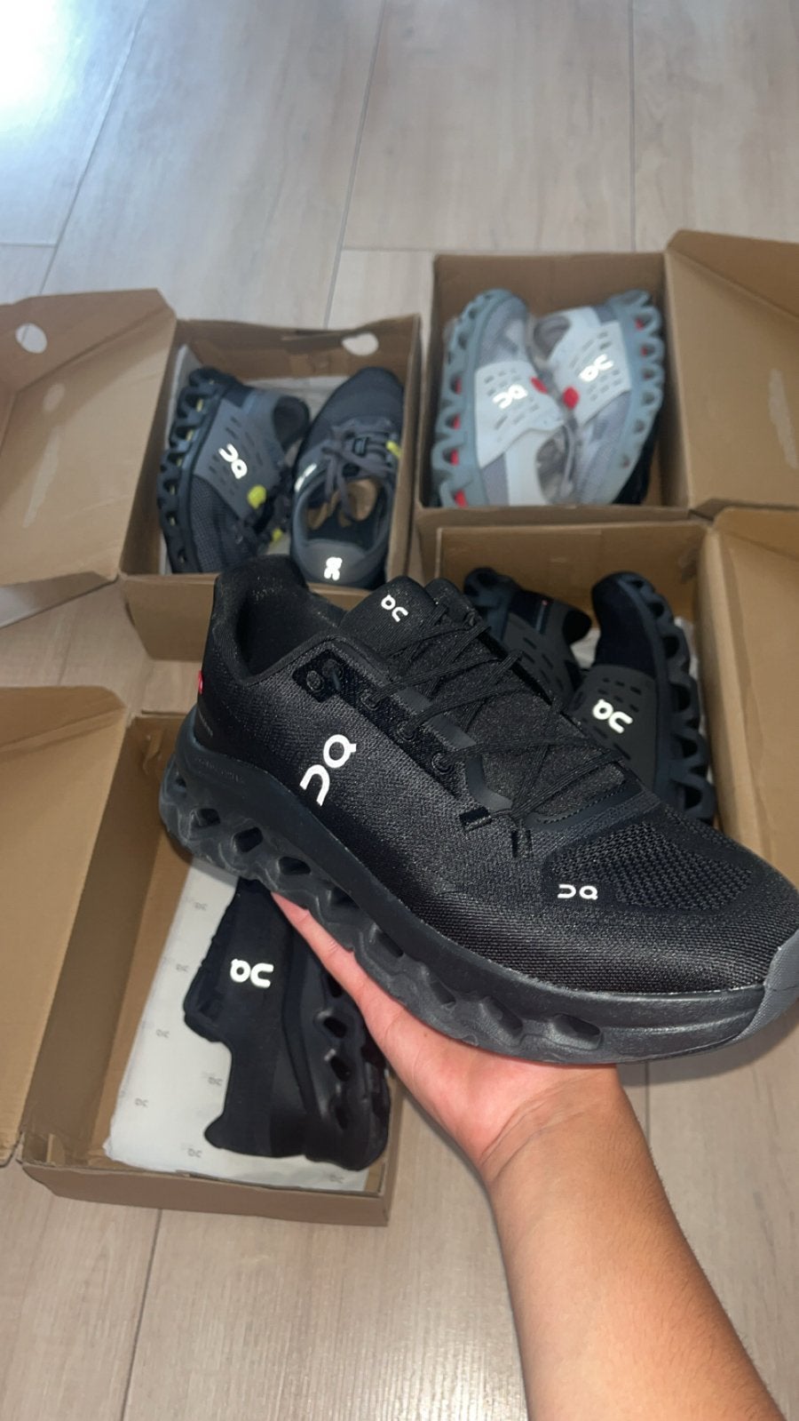 OnCloud hardloopschoenen - Nieuw in doos, Ophalen, Overige kleuren, Nieuw, Veterschoenen