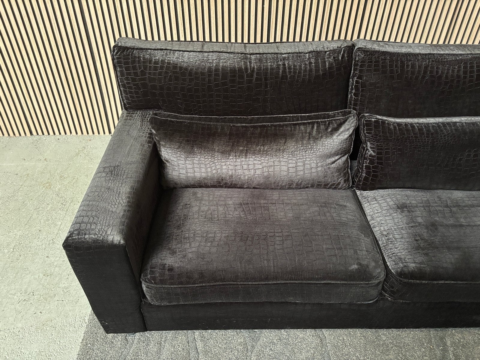Foto 3 van GRATIS LEVERING Croco Velvet Hoekbank 310x245 GEREINIGD