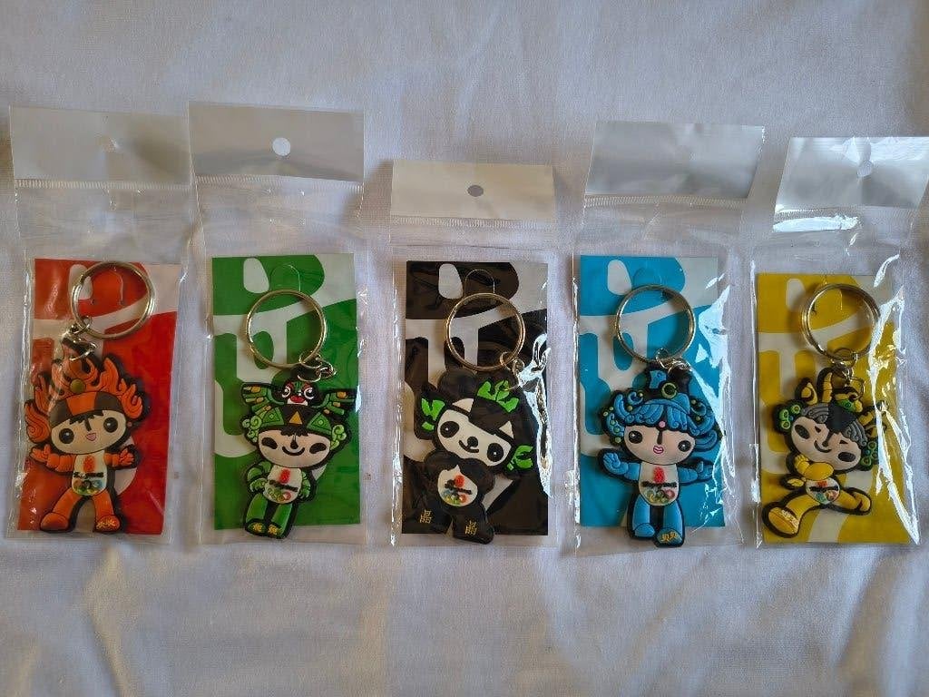 Olympische spelen 2008, 5 st. mascotte sleutelhangers, Verzamelen, Ophalen of Verzenden, Nieuw, Sport