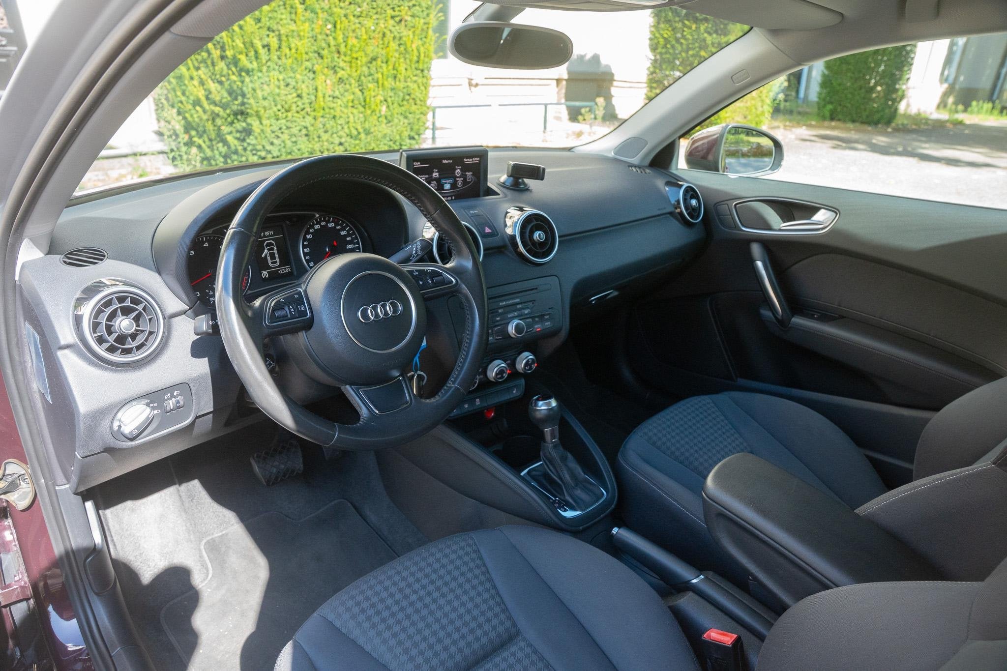 Audi A1 1.4 TFSI Sport Edition TREKHAAK | NAVI | AIRCO | BLU, Euro 5, Zwart, 4 cilinders, 4 stoelen