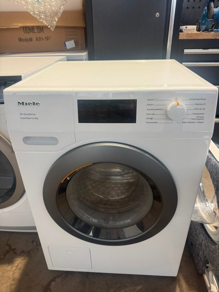 Miele WED335 WPS Wasmachine 1 jr garantie super jong, Witgoed en Apparatuur, Ophalen of Verzenden, Zo goed als nieuw, Voorlader