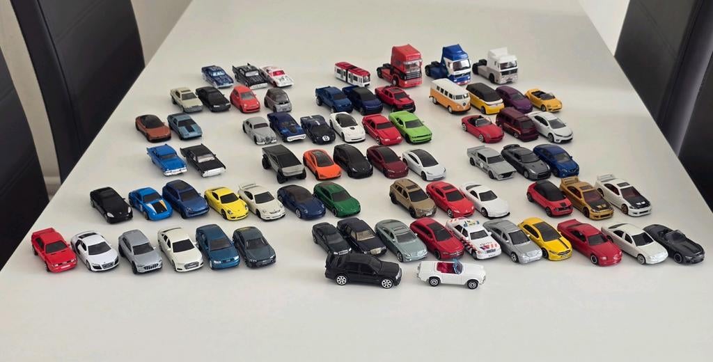 1:64 modelauto's (70 stukken), Hobby en Vrije tijd, Modelauto's | Overige schalen, Ophalen, Auto