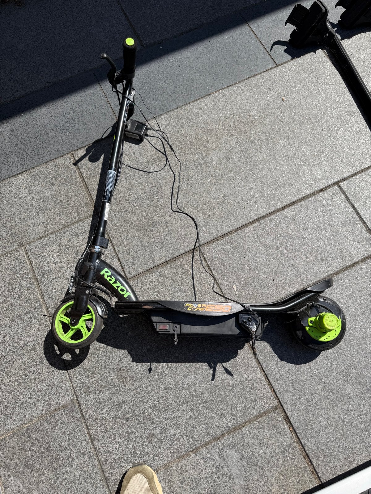 Razor E-scooter met oplader - Gebruikt, Ophalen, Gebruikt, Elektrische step (E-scooter)