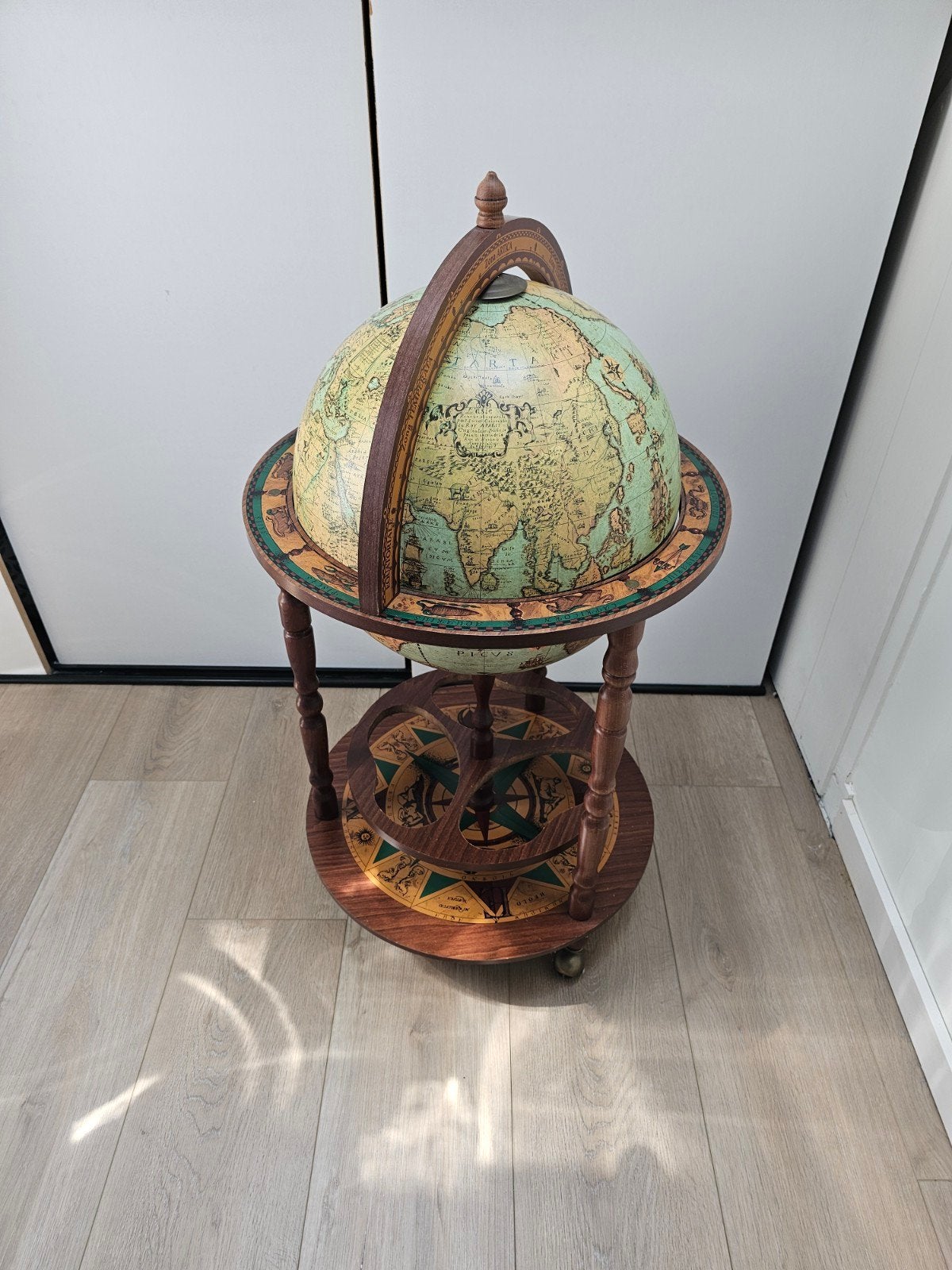 Zoffoli Globebar - Antieke Wereldbol met Opbergruimte, Huis en Inrichting, Woonaccessoires | Wereldbollen, Ophalen, Zo goed als nieuw