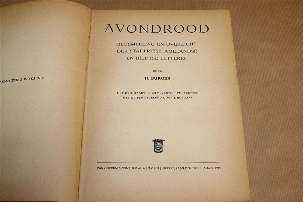 Avondrood — Stadsfriese Amelandse & Bildtse Letteren 1944, Boeken, Ophalen of Verzenden, Gelezen