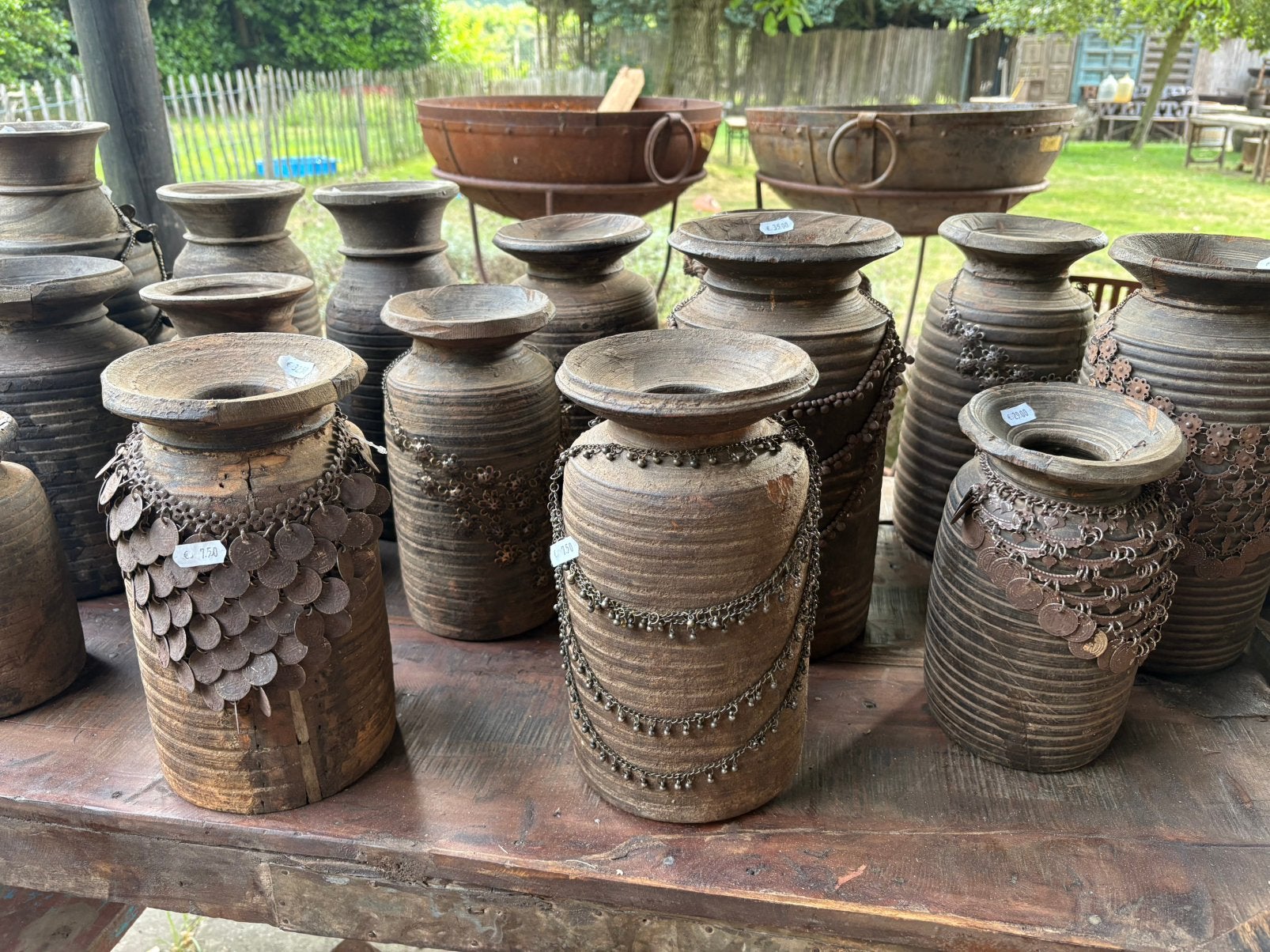 Oude Nepalese potten en kruikkettingen, Huis en Inrichting, Woonaccessoires | Vazen, Gebruikt, Ophalen of Verzenden, Nvt, Nvt