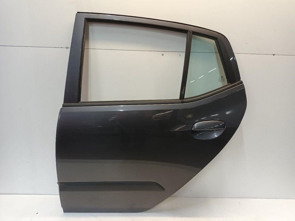 Portier links achter Hyundai i10