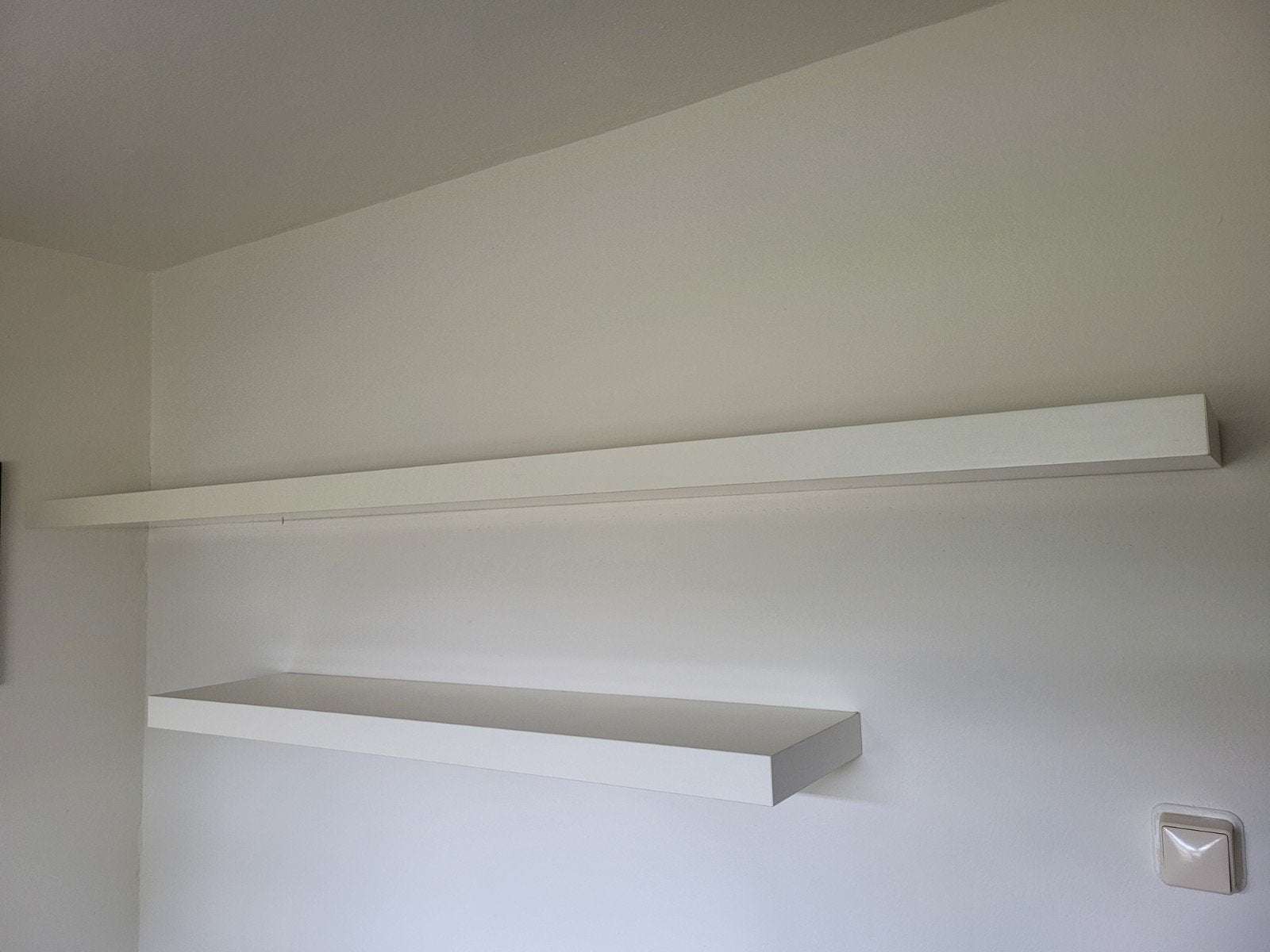 Ikea Wandplanken wit - MOET Z.S.M. WEG, Huis en Inrichting, Woonaccessoires | Wandplanken en Boekenplanken, Ophalen, Gebruikt