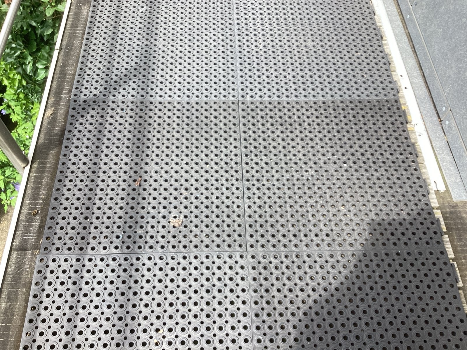 Rubberen tegels 48x48 cm - Antislip en duurzaam, Tuin en Terras, Tegels en Klinkers, Gebruikt, Overige typen, Rubber, Ophalen of Verzenden