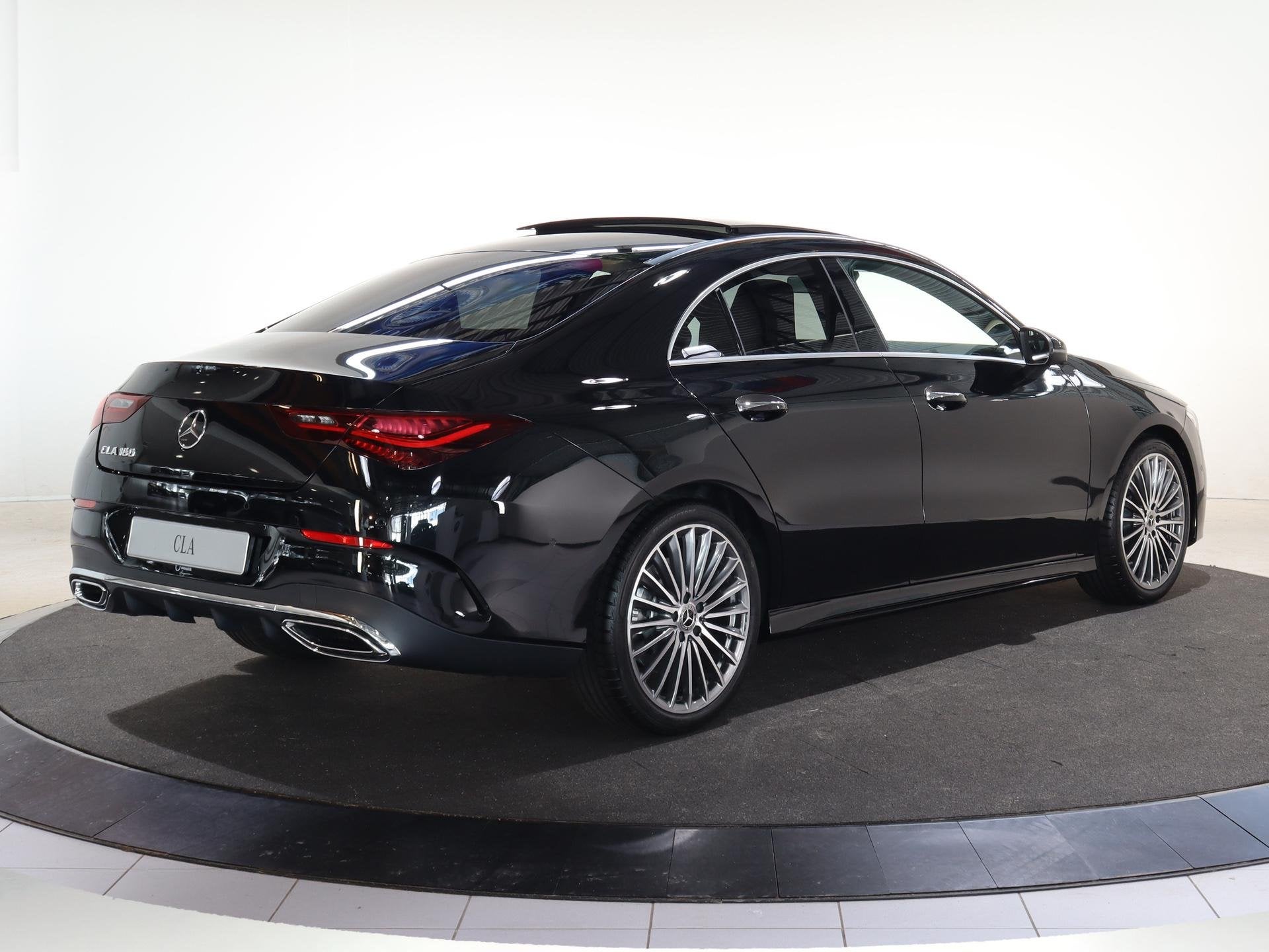 Mercedes-Benz CLA-klasse 180 Business Solution AMG | Panoram, CLA, 136 pk, Gebruikt, 4 cilinders