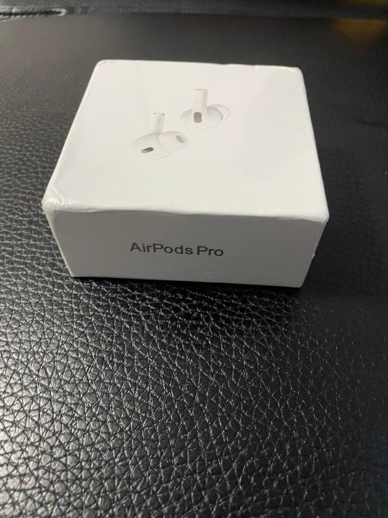 AirPods, Telecommunicatie, Mobiele telefoons | Oordopjes, Ophalen of Verzenden, Zo goed als nieuw