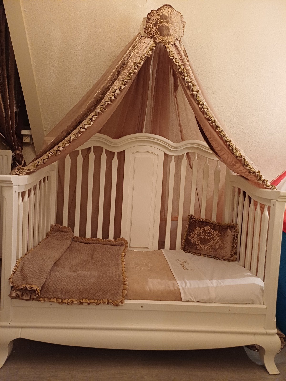 UNISEX baby kamer + aankleding bed +aankleding box, Gebruikt, Minder dan 140 cm, Minder dan 70 cm, Ophalen