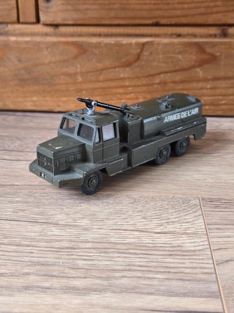 Solido military Berliet gbc 34 Camiva, Hobby en Vrije tijd, Ophalen of Verzenden, Zo goed als nieuw, Bus of Vrachtwagen