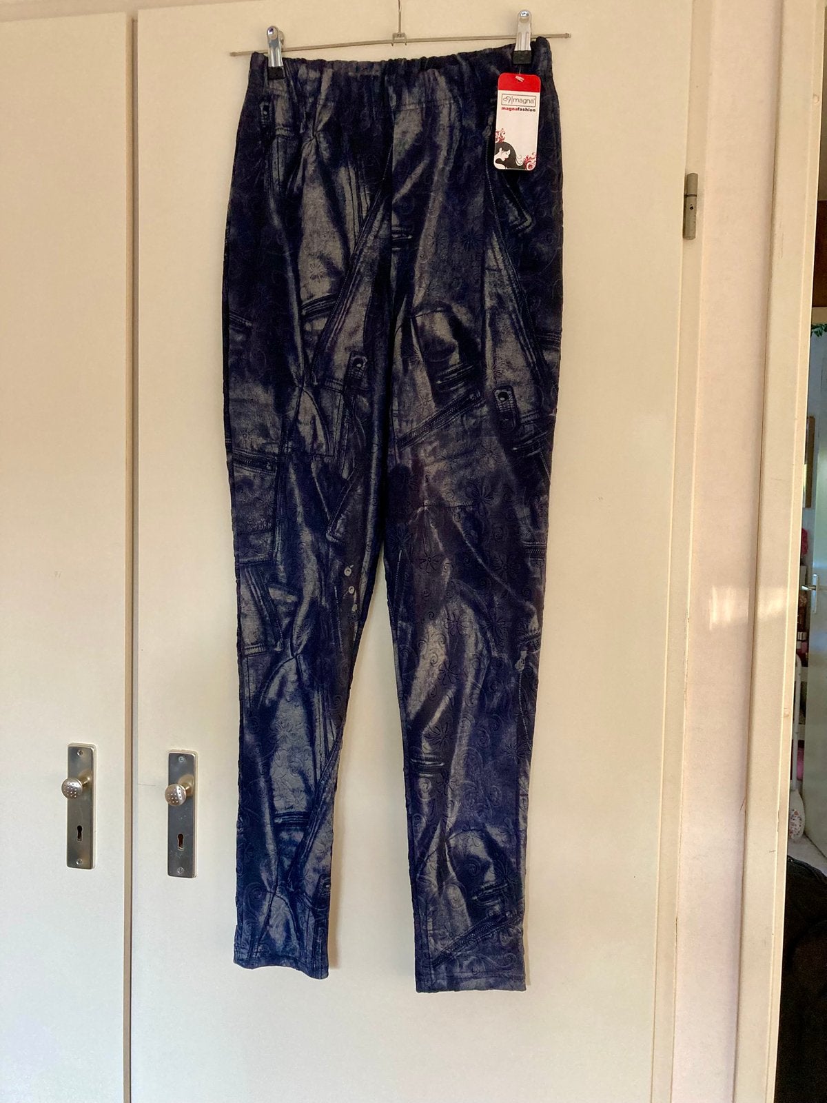 Nieuw! Mooie Magna legging tregging 40/42 (L), Kleding | Dames, Legging, Blauw, Nieuw, Maat 40/42 (M)