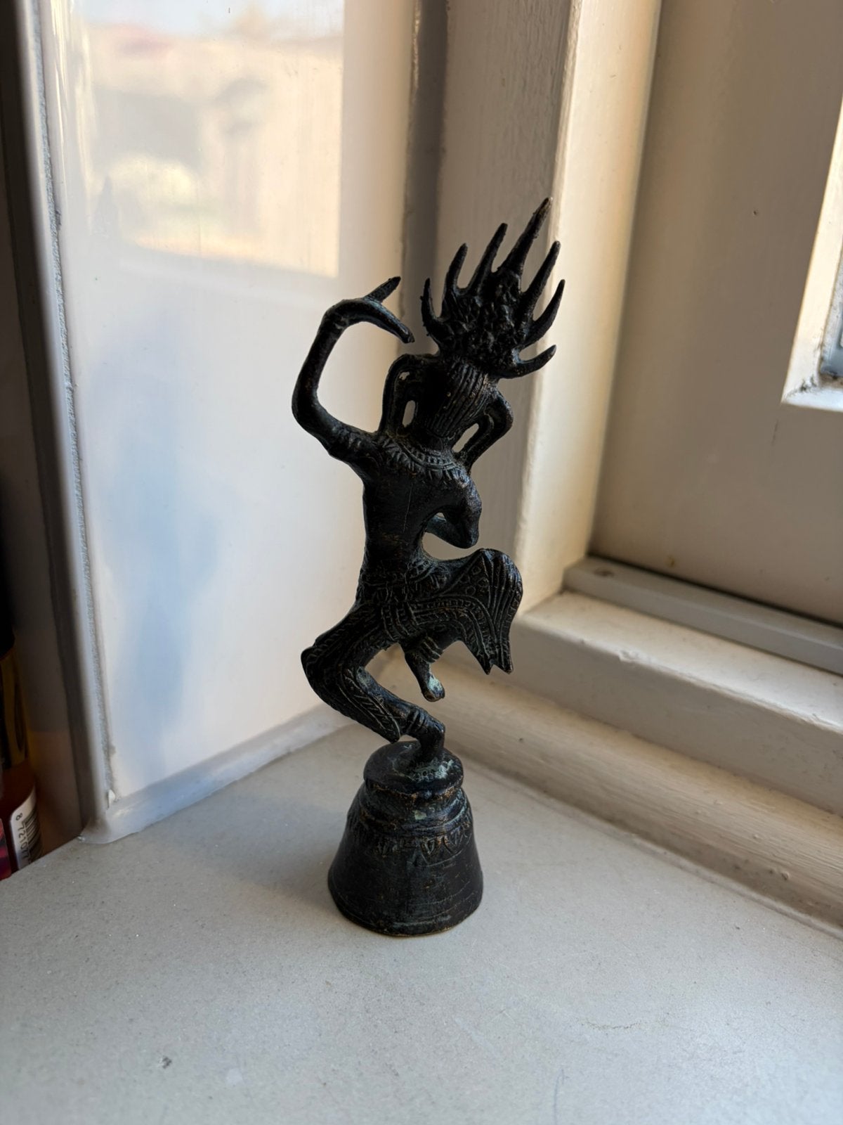 Een kleine bronzen Bel  dansende hindoegodheid🙏 14 cm, Antiek en Kunst, Ophalen of Verzenden