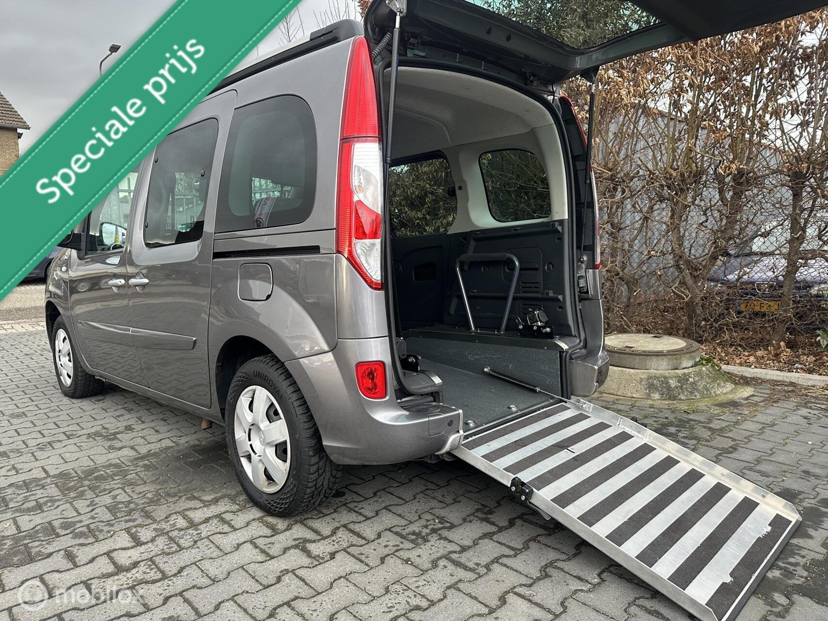 Renault Kangoo Family 1.2 TCe / Rolstoelauto / Automaat / Ze, Dealer onderhouden, Gebruikt, 1295 kg, 4 cilinders