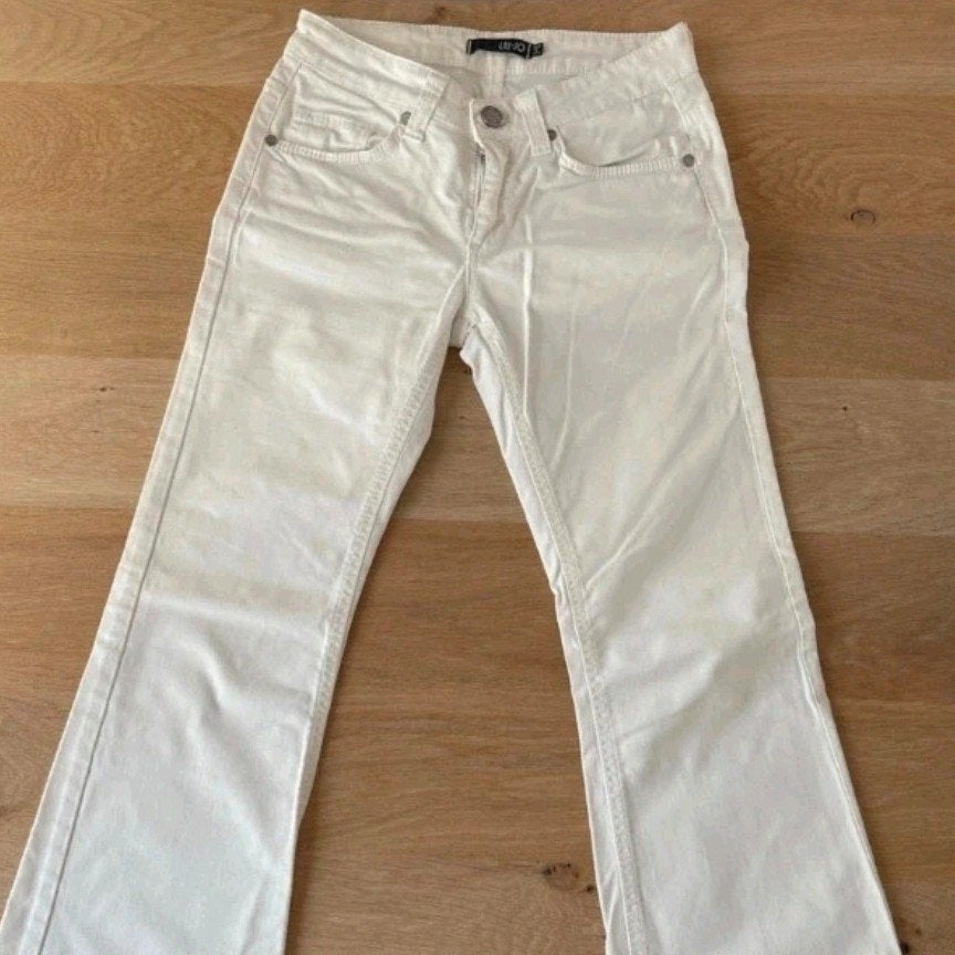 liu jo witte broek low rise flared, Kleding | Dames, Liu Jo, Wit, Ophalen of Verzenden, Zo goed als nieuw