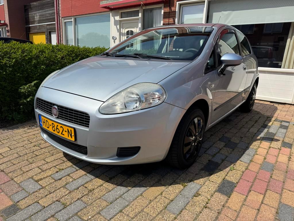 Fiat Punto 1.2 3DR 2008 Grijs, Auto's, Stof, 40 €/maand, 4 cilinders, Airbags