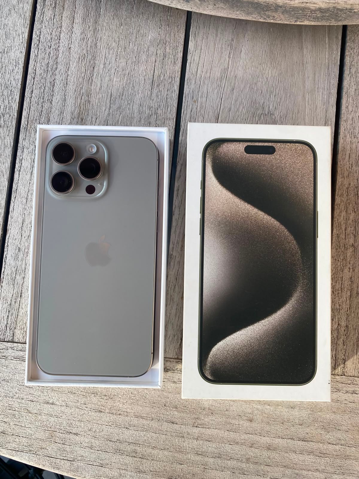 Iphone 15 Pro Max, IPhone 15 Pro Max, Zo goed als nieuw, 84 %, Zonder abonnement