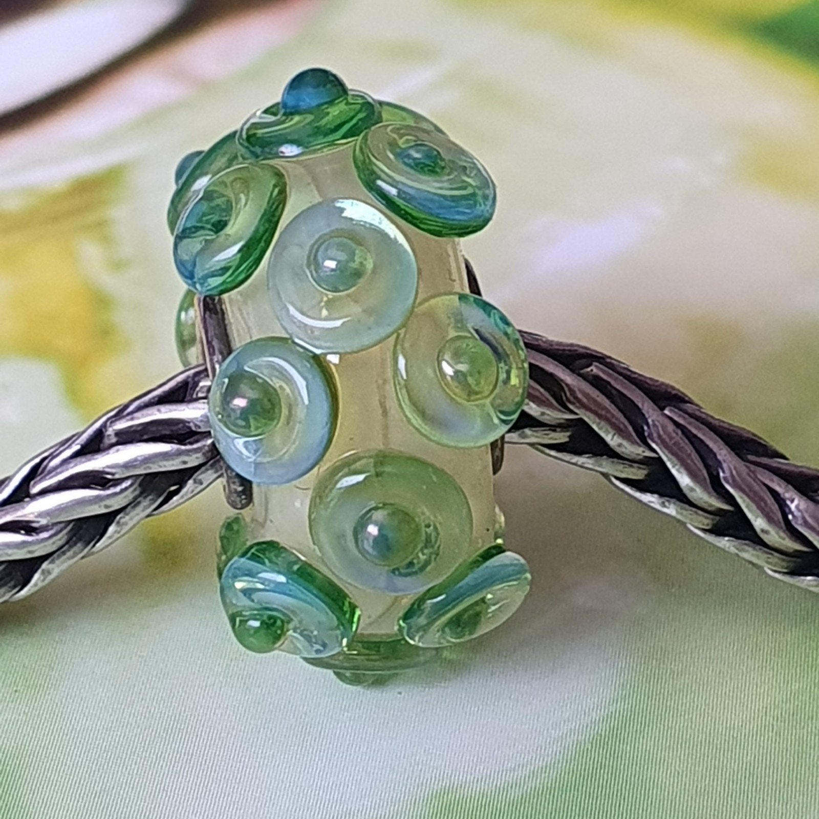 Dewdrops Blue Green  Van Elfbeads.  Trollbeads, Sieraden, Tassen en Uiterlijk, Bedels, Overige merken, Glas of Kristal, Nieuw