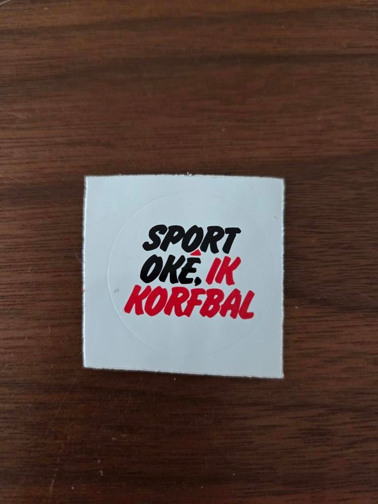 Nr 6719 Sticker "Sport oke, ik korfbal", Ophalen of Verzenden, Korf of Paal