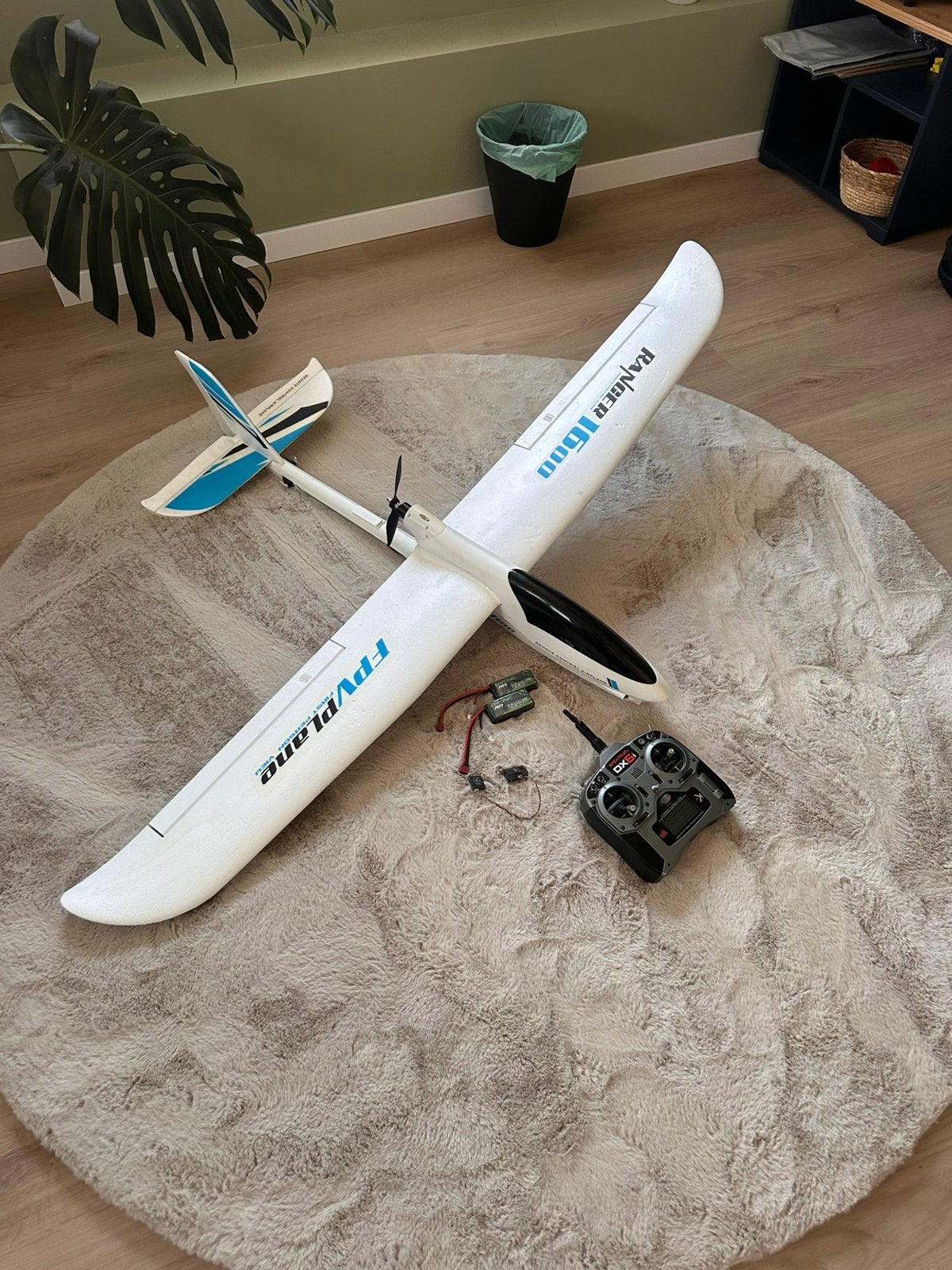 Ranger 1600 FPV Vliegtuig Set met Spektrum DX6i & Lipo's, Hobby en Vrije tijd, Modelbouw | Radiografisch | Vliegtuigen, Ophalen