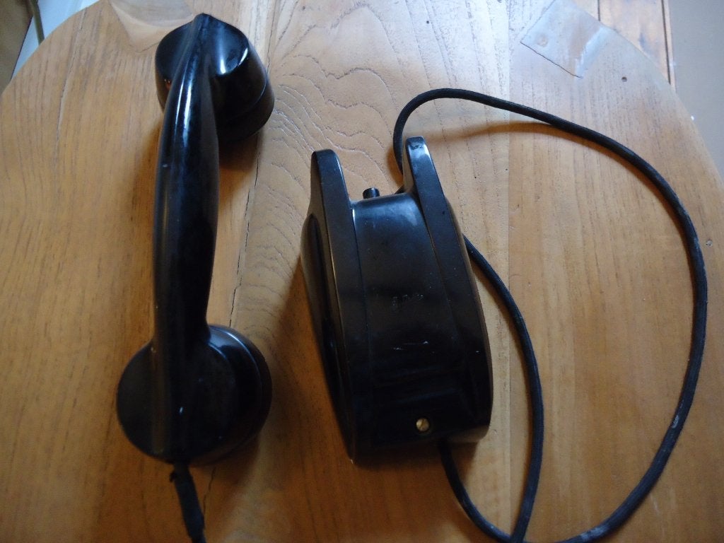 Interne Ericsson wandtelefoon uit LTS schoollokaal 1964, Ophalen of Verzenden, Gebruikt