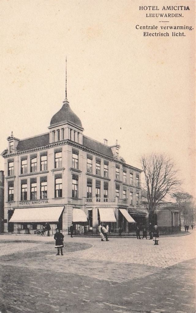 703-138-055 Hotel Amicitia Leeuwarden, Verzenden, Voor 1920, Friesland