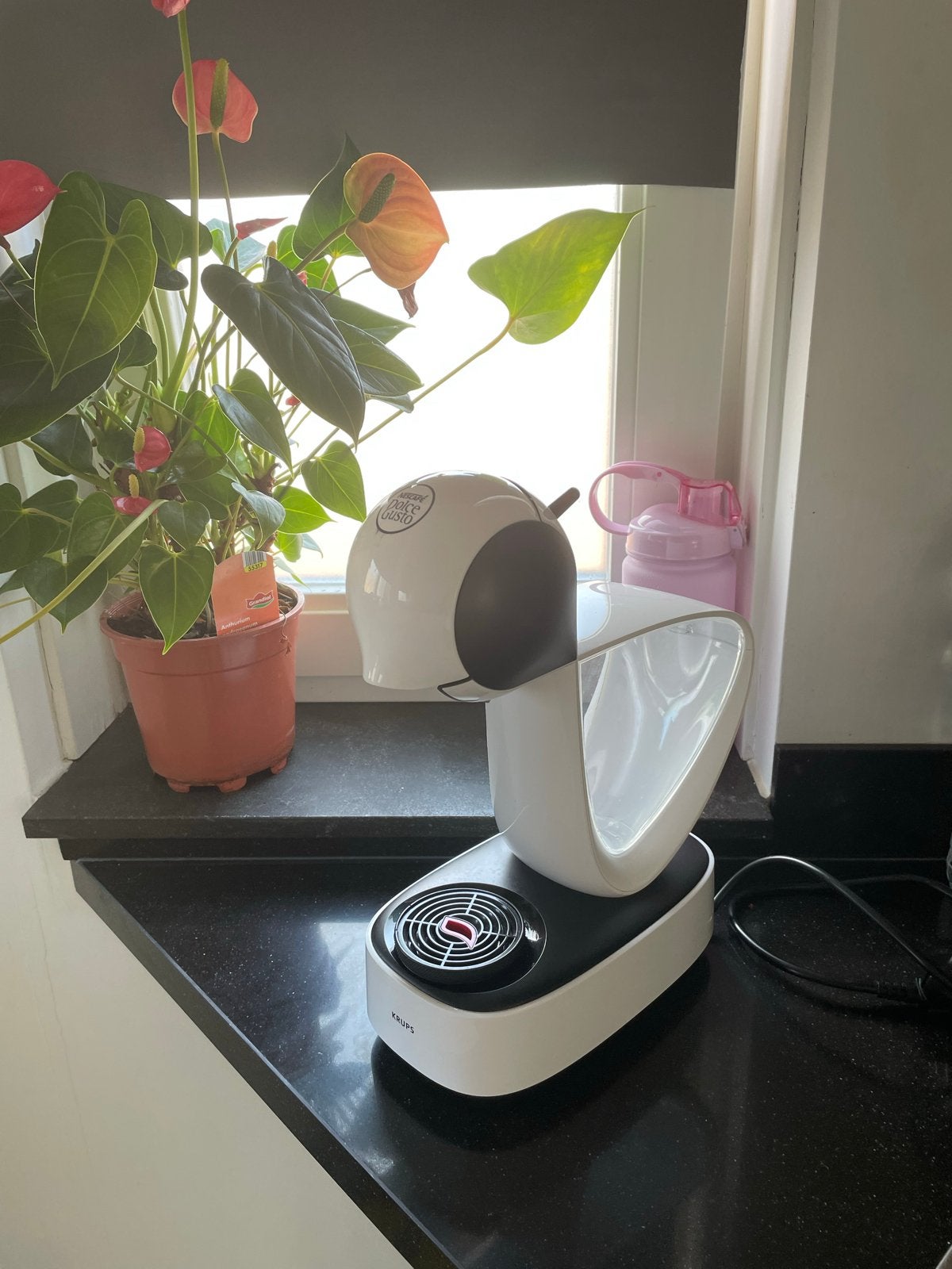 Nescafé Dolce Gusto Krups koffiezetapparaat, Ophalen, Koffiepads en cups, Koffiemachine, Zo goed als nieuw