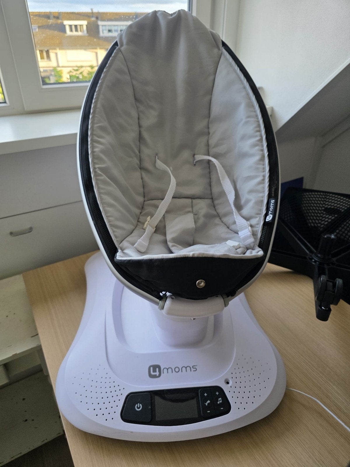 4moms MamaRoo 4.0 Wipstoel - Zo goed als nieuw, Ophalen of Verzenden, Zo goed als nieuw, Verstelbaar