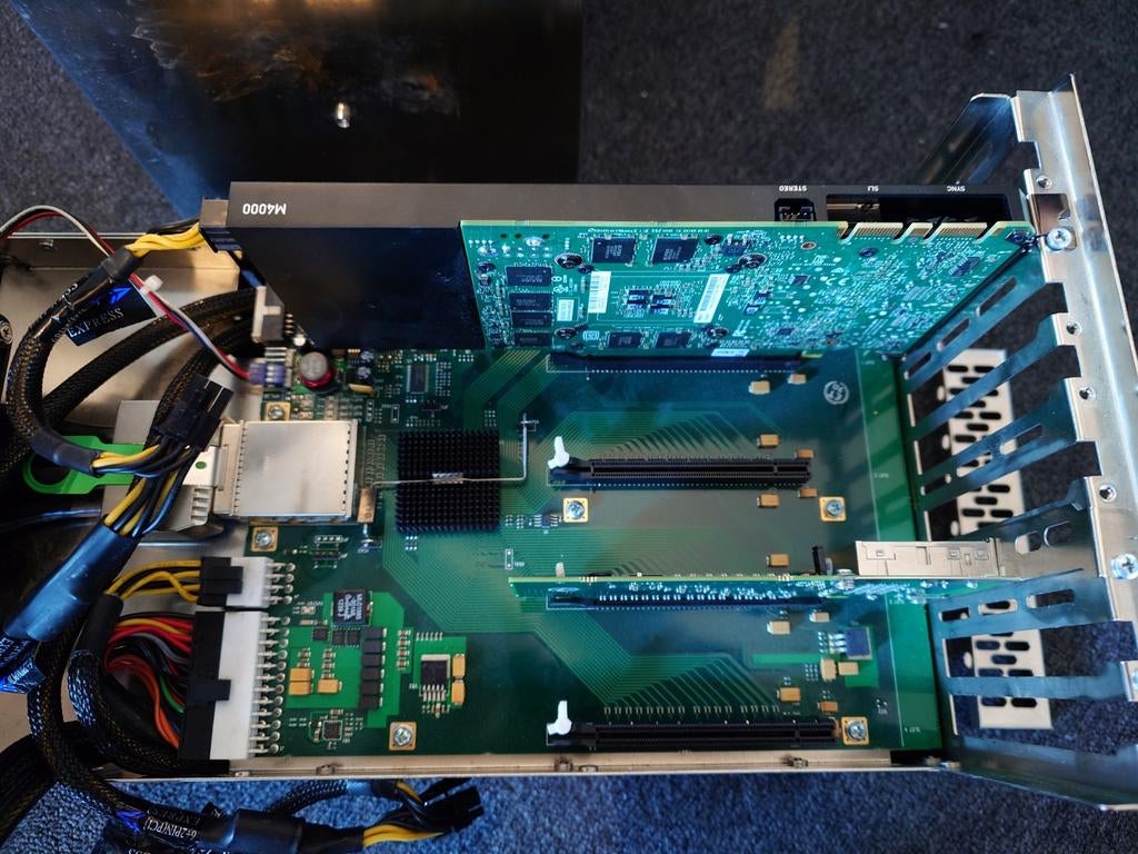 Externe pcie behuizing (4 gpus) Cubix Expander Elite, Ophalen